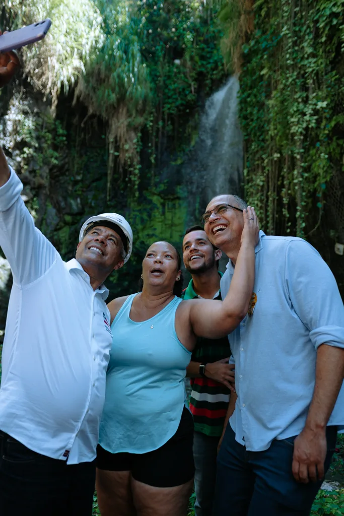 Foto do álbum 15.08 Visita a comunidade de Sertanejo
