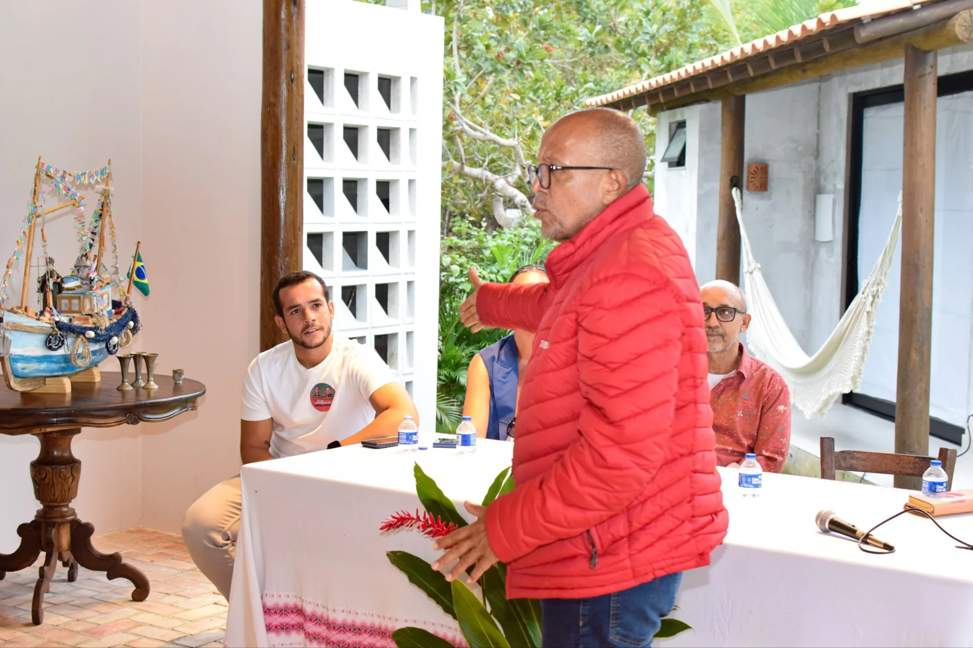 Foto do álbum 30.07 Reunião com Suíca e Lideranças em Jaguaripe