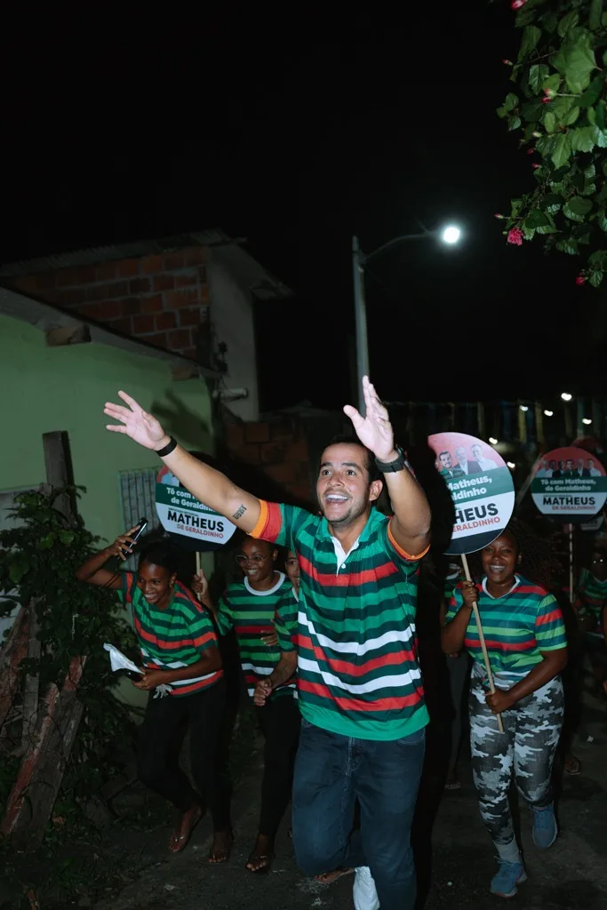 Deputado Matheus de Geraldinho realiza primeira caminhada de campanha no Alto da Igreja, em São Tomé de Paripe