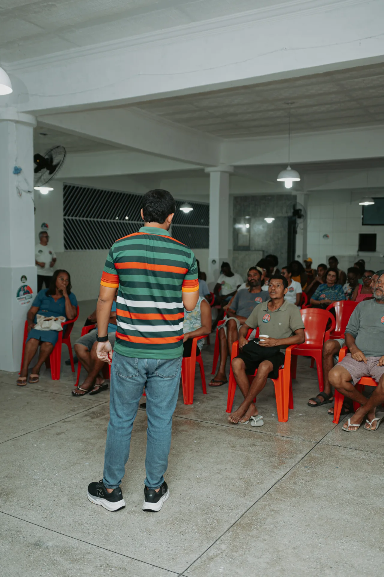 Foto do álbum 18.09 Encontro com Neinha do Camarão e a Comunidade