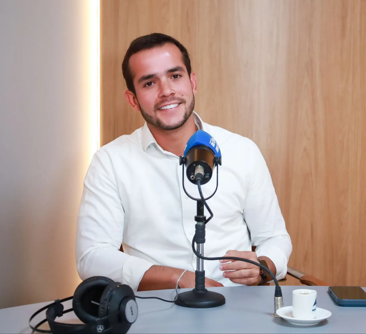 10.06 Entrevista "De Cara com o Líder"