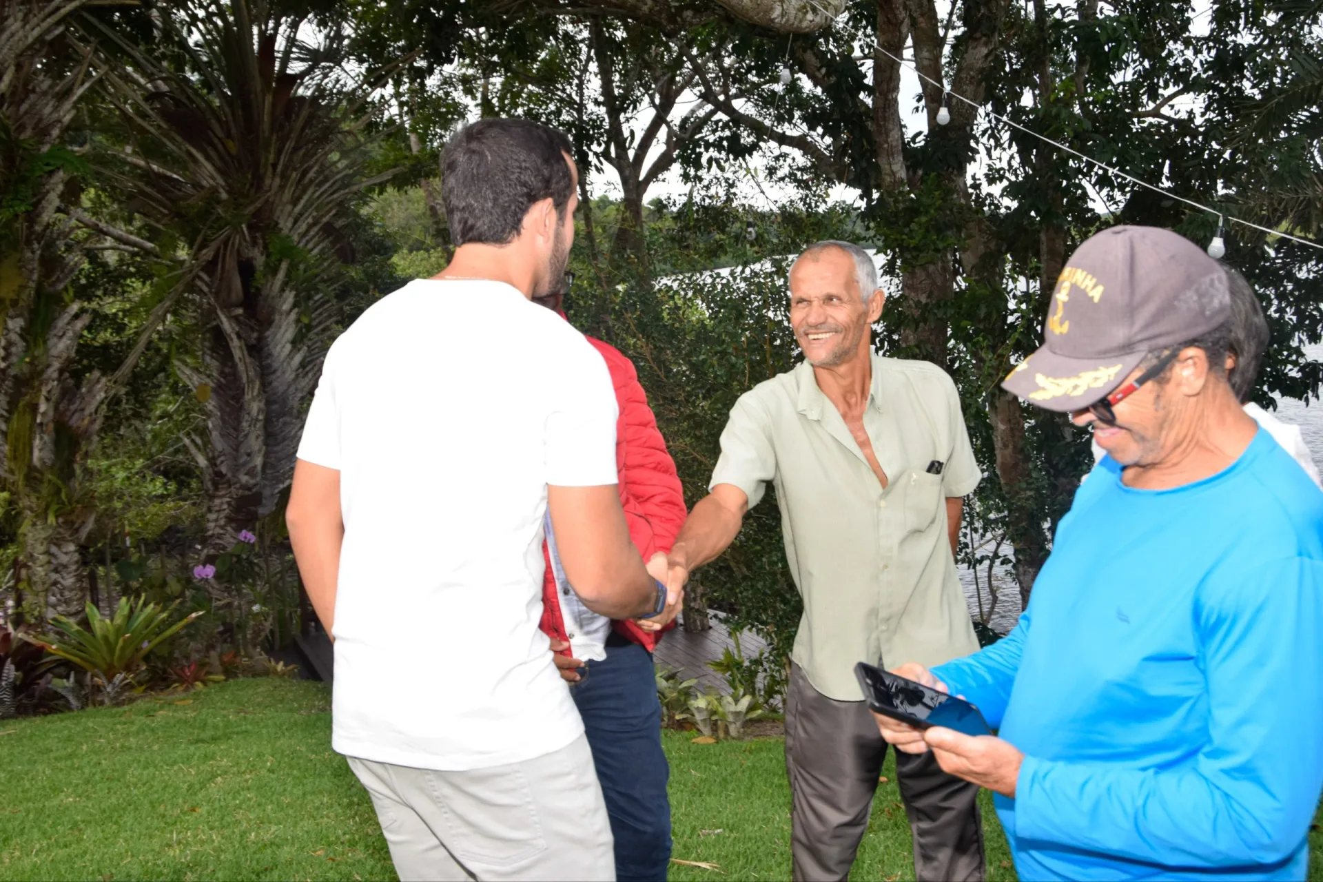 Foto do álbum 30.07 Reunião com Suíca e Lideranças em Jaguaripe