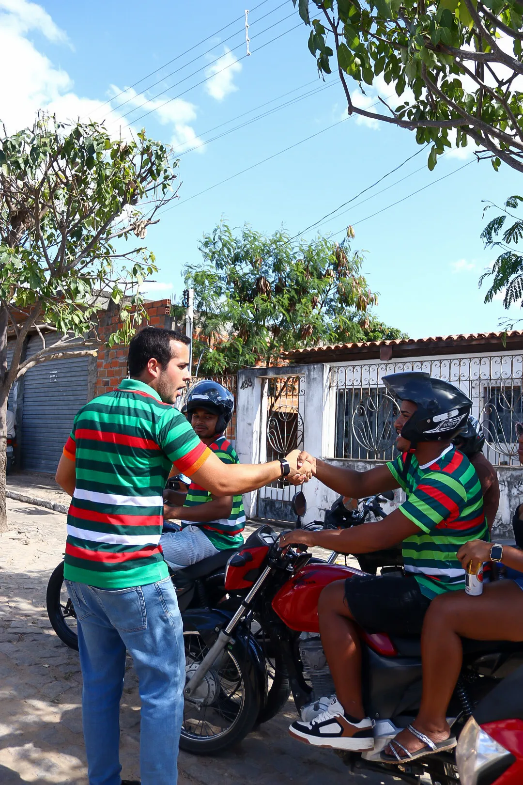 Foto do álbum 30.08 Motociata e Caminhada com o Timão de Lula 📍 Iaçu