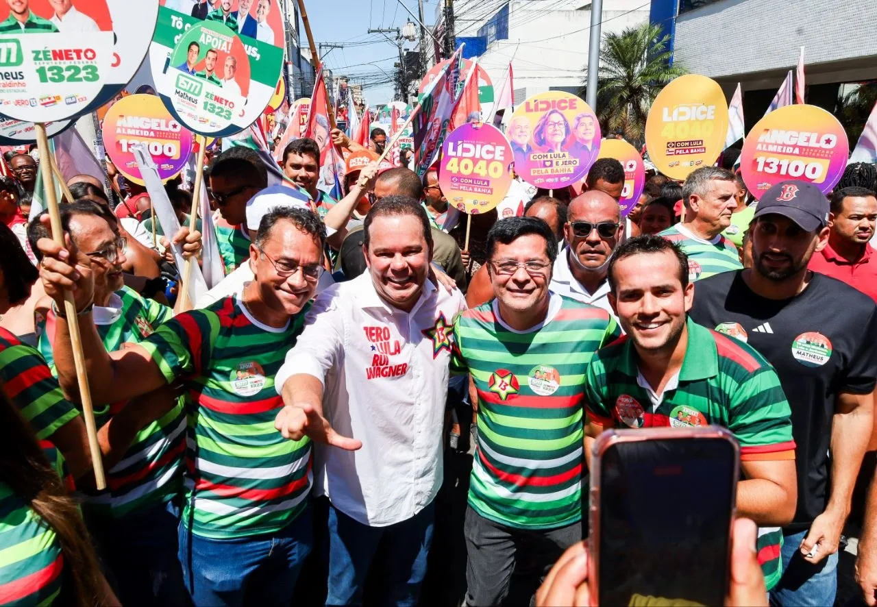 Foto do álbum 22.08 – Caminhada com o Time de Lula em Feira de Santana
