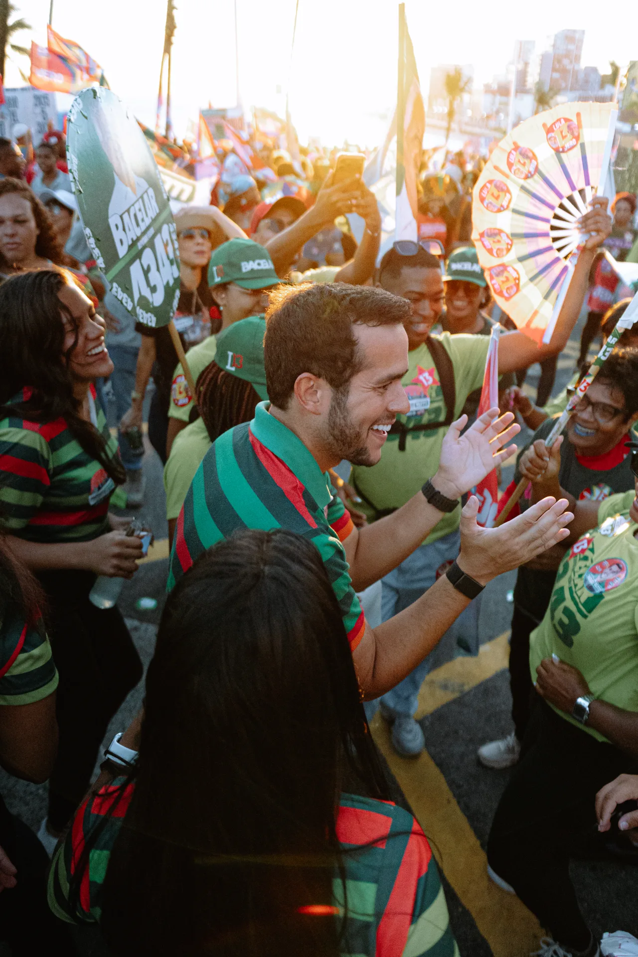 Foto do álbum 29.09 Caminhada com Lula na Barra