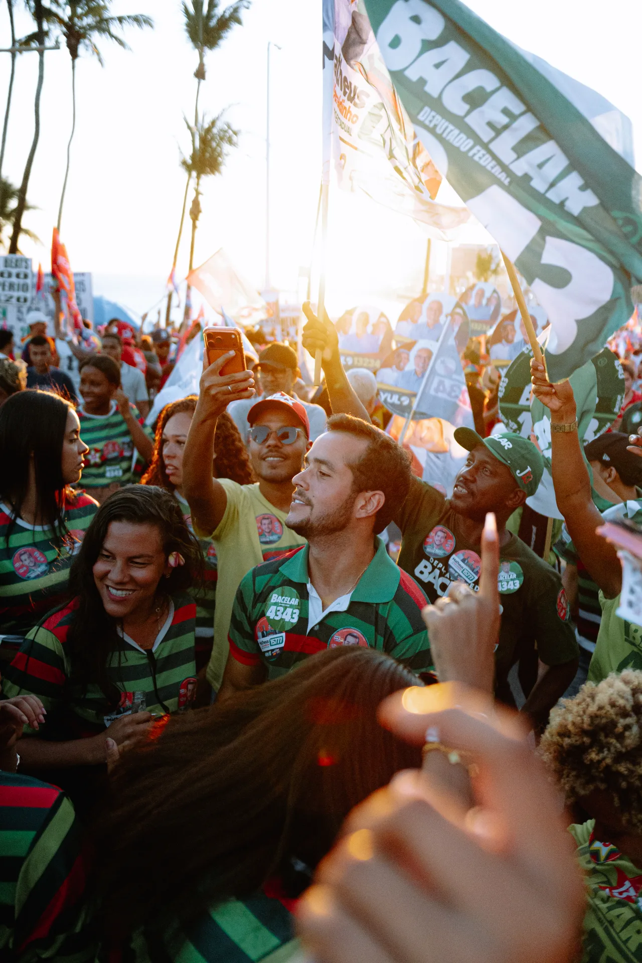 Foto do álbum 29.09 Caminhada com Lula na Barra